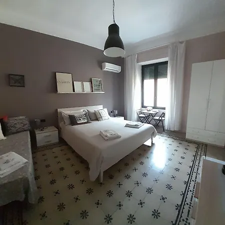 Lavilletta Acomodação com café da manhã  4*